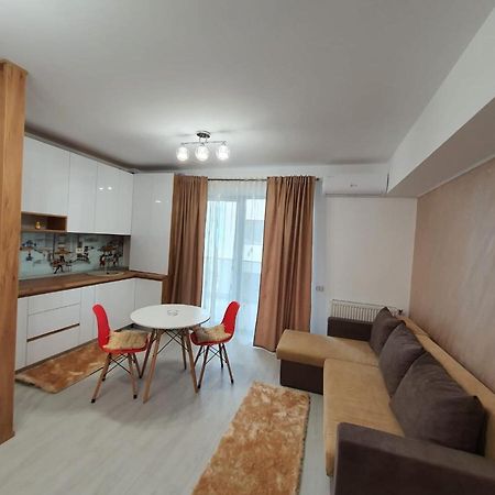 Listone' Apartment 12 Mamaia Nord Năvodari Екстериор снимка