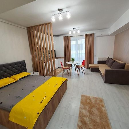 Listone' Apartment 12 Mamaia Nord Năvodari Екстериор снимка